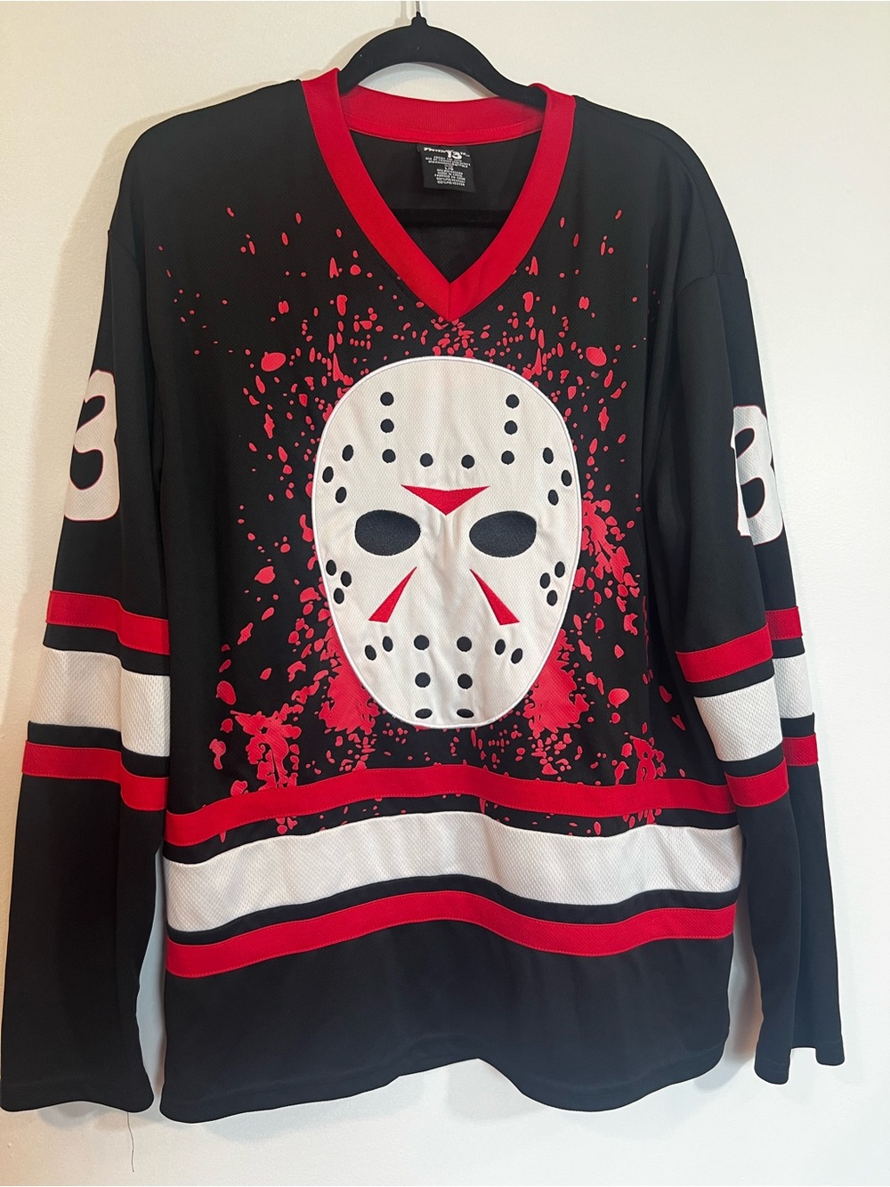 Black & Red Hockey Mask Graphic Jersey - Unbranded